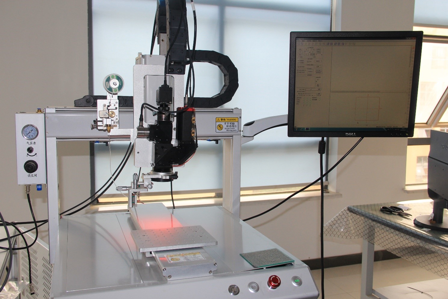 激光送絲焊接系統(tǒng)